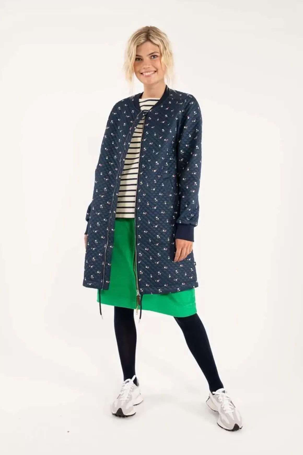 Damen Danefæ Danehella Thermo Coat Navy Mini Flower