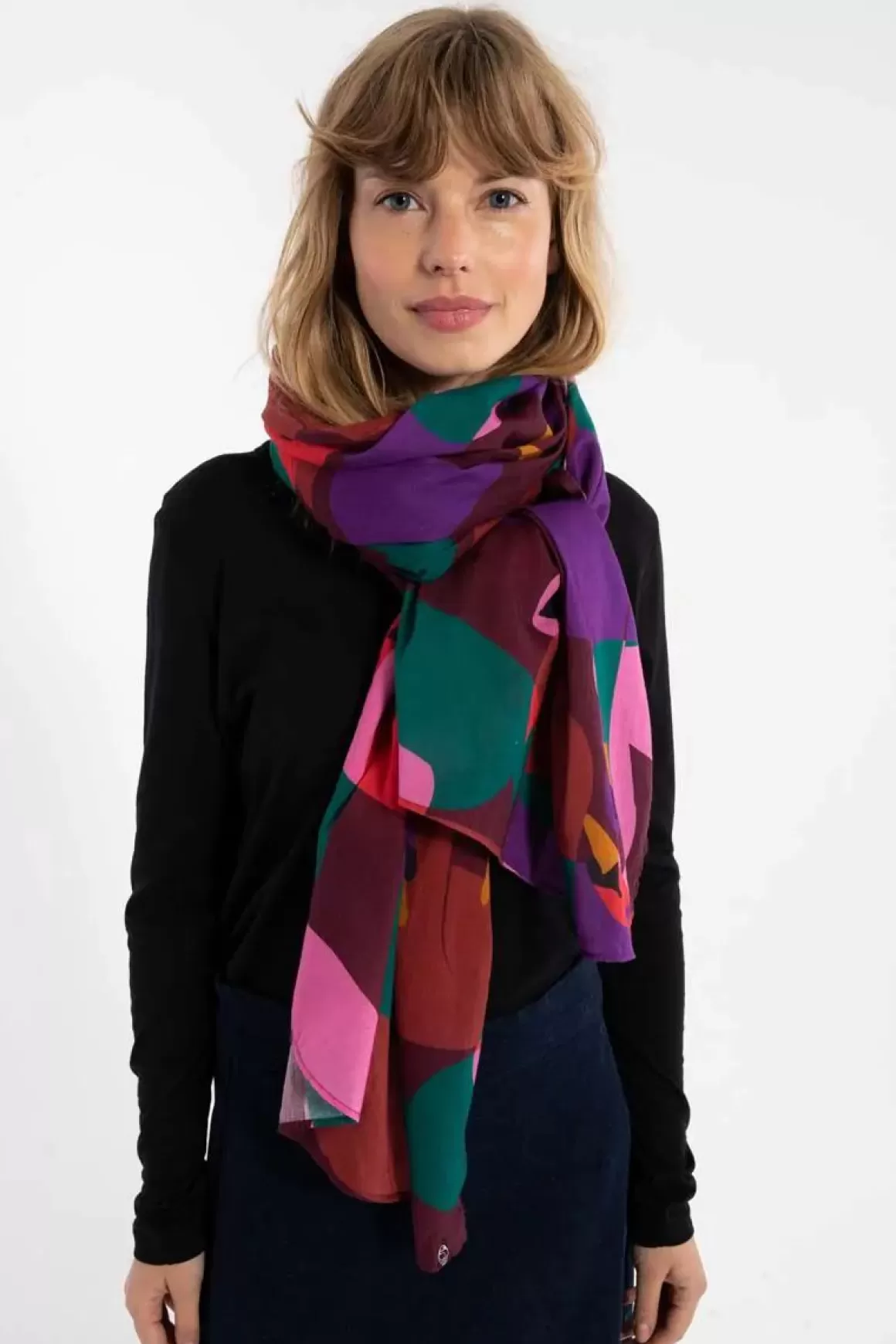 Damen Danefæ Danenordby Scarf Dark Bordeaux Swanoscope