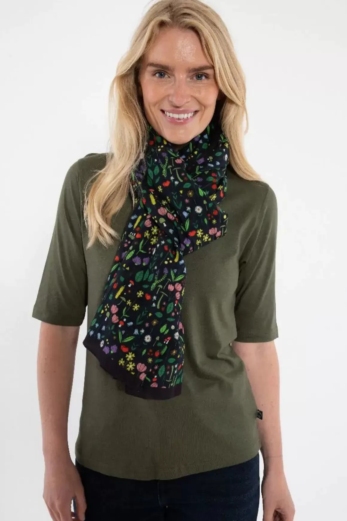 Damen Danefæ Danenordby Scarf Dk Navy Botanical