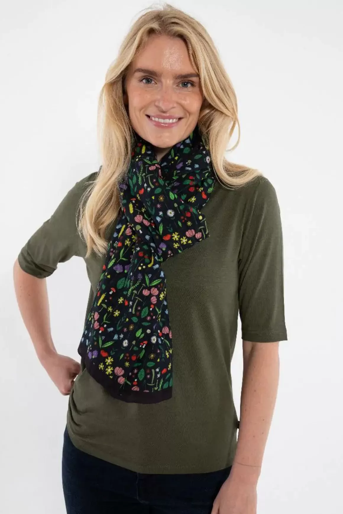 Damen Danefæ Danenordby Scarf Dk Navy Botanical