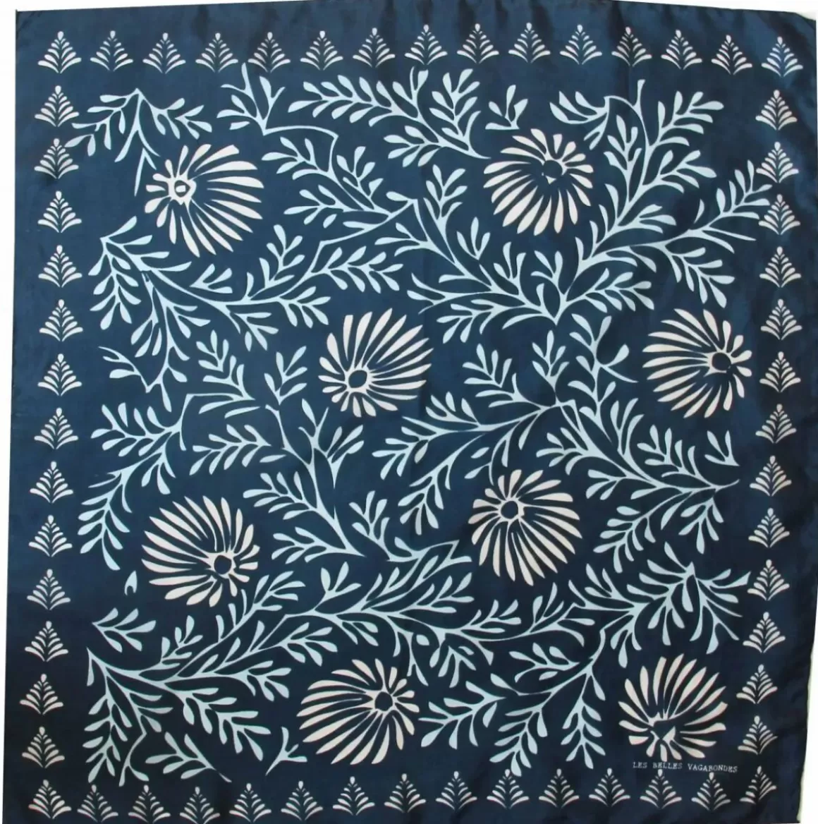 Damen Danefæ Les Belles Vagabondes Mini Silk Scarf Azalee Navy