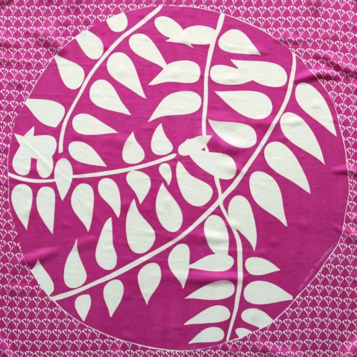 Damen Danefæ Les Belles Vagabondes Mini Silk Scarf Ficus Fuchsia